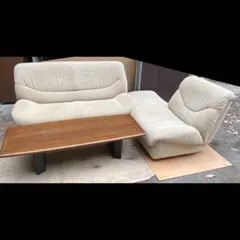 展示品　カッシーナixc モダン　2600×2600　ラグ　絨毯　カーペット Cassina ixc.(カッシーナ イクスシー)のシャギーラグです。ボリューム