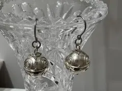 ガムランボール ピアス