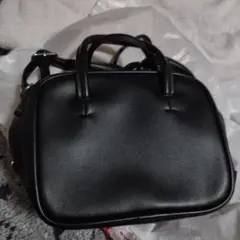 ブラックショルダーバッグ