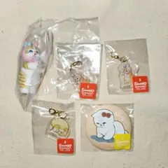 モフサンド　サンリオコラボ　ガチャ　チャーム　缶バッジ
