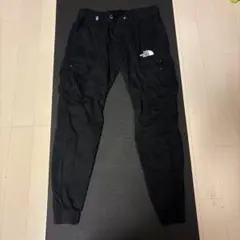 The North Face ブラックカーゴパンツ