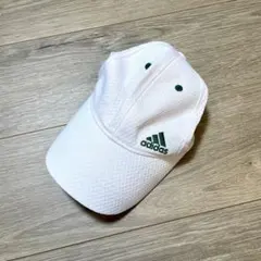 adidas メッシュホワイト　キャップ　アディダス　54〜57cm ダグなし