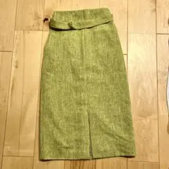 エヌ ナチュラルビューティーベーシック　タイトスカート　ベルト　グリーン