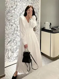 ホワイトVネック パフスリーブ ロング ワンピース ウェディング　フォト　ドレス