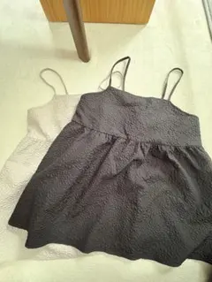 フリル付きキャミソール 2色セット