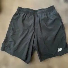 お値下げしました！New Balance ブラック ショートパンツ インナー付き