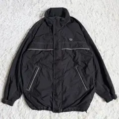FRED PERRY 短丈 肉厚 リバーシブル ダウンジャケット ドローコード付 