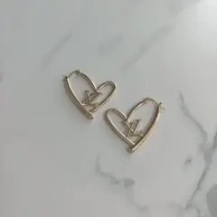 Item thumbnail for item 4263a952-a82b-4298-b4f2-3ed0ab1d7c29