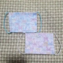 ハンドメイド、リボン柄の子供用マスク、水色、ピンク、２点