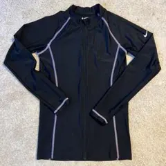 Nike ブラック ラッシュガード 長袖