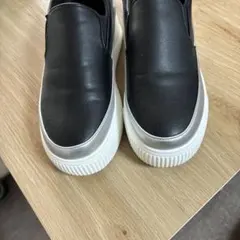 厚底スリッポンシューズ