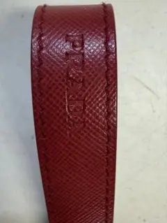 プラダ　キーホルダー