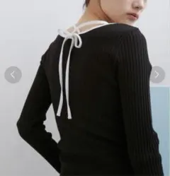 ADAM ET ROPE' バイピングネックリブトップス　長袖　ニット