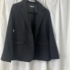 ブラックジャケット シングルブレスト 3つボタン