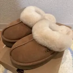 UGG ムートンスリッパ　ブラウン