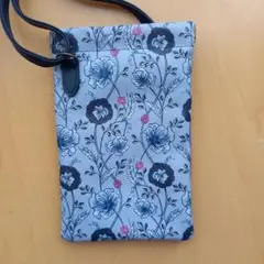 【値下げ】サコッシュ花柄 a m & b e