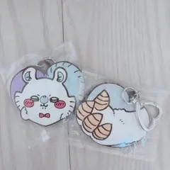 ちいかわ　ハートのラバーマスコット