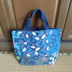 【ハンドメイド】ブルー系 パッチワーク風柄のミニトート
