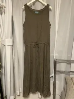 ノースリーブロングワンピース