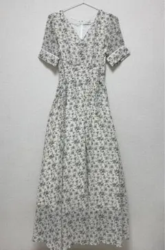 ECLIN Vネックサイドレースアップワンピース 小花柄 ロングワンピース