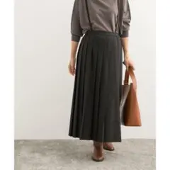 ブラック プリーツロングスカート