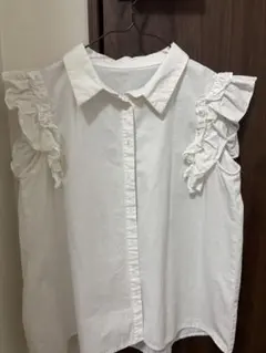 フリル付きノースリーブシャツ　水色only