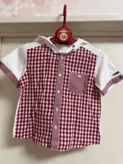 コムサイズム　キッズ　可愛い半袖シャツ　フード付き、赤、サイズ１１０