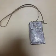 COLE HAANのスマホショルダーバッグのサムネイル