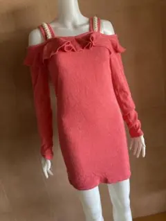 ミニワンピース　ギャル　キャバドレス　オフショルダー