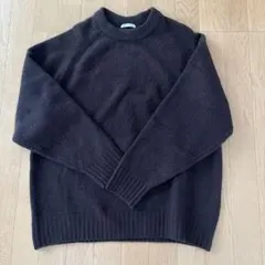 ダークブラウン クルーネックニットセーター