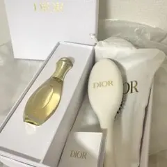 Dior ヘアブラシと香水セット - メルカリ