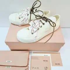 MIU MIU ウォッシュド デニム ロゴ スニーカー 35 ホワイトのサムネイル