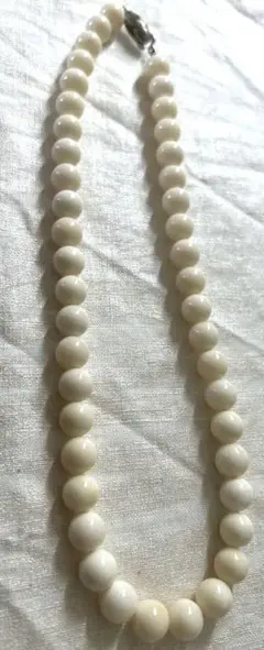 大粒本物白珊瑚ネックレス シルバー留め具