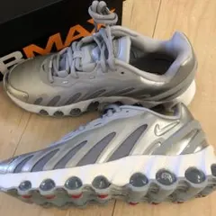 新品 NIKE AIR MAX DN8