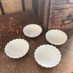 たち吉　白菊　小皿　4枚セット 豆皿　豆鉢　菊割れ