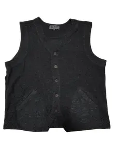 ブラックニットベスト ボタン付き