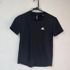adidas 黒　SサイズTシャツのサムネイル