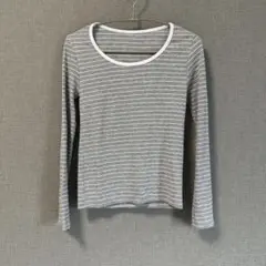 ボーダー　トップス　グレー