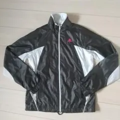 アディダスナイロンジャンパー