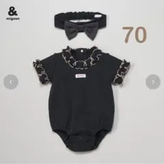 バースデイ &mignon アンドミニョン ヘアーバンド付き フリルロンパース