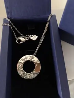 Swarovski 星型装飾 ペンダントネックレス