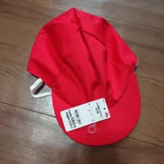 赤いキッズキャップ UVカット機能のサムネイル