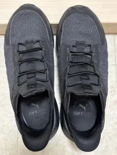 PUMA　スニーカーのサムネイル