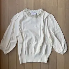 本日限定値引き　H&M タグ付き未使用　パール装飾クルーネックニット