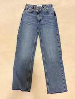 ZARA ハイウエスト ストレートデニム