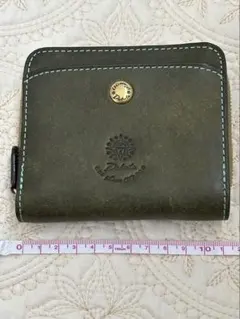 Dakota 二つ折り財布 カーキ レザーのサムネイル