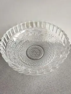 サラダボウル　ガラスボウル　直径約17㎝　未使用品