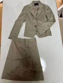 ユナイテッドアローズ　スカートスーツ