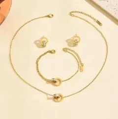 3セット★czダイヤリング ネックレスとピアスとブレスレットサージカルステンレス