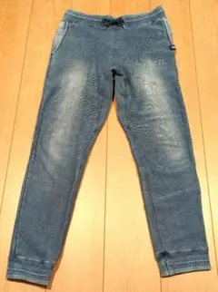 デニム風 スリムフィット ジョガーパンツ